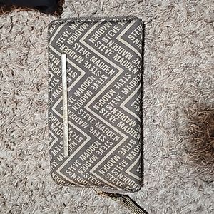 Steve Madden Wallet, brown